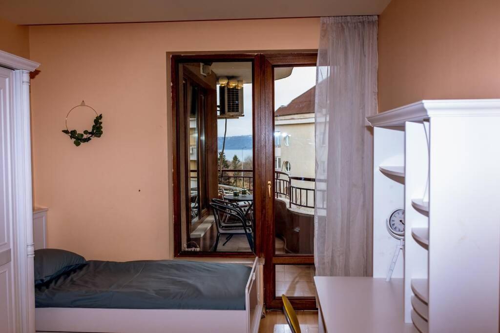 Sea View Apartment Next To Sea Garden And Beach Varna Exteriér fotografie